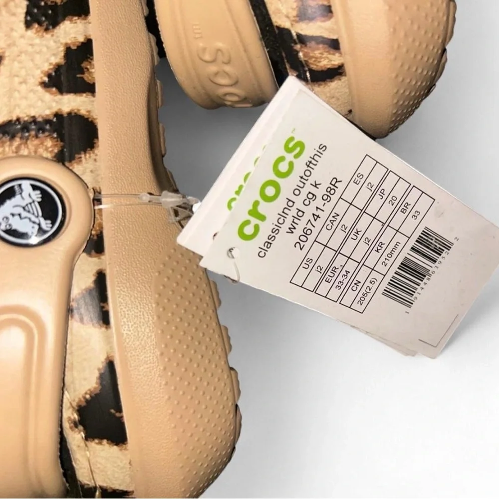 CROCS Classic Clog Leopard Print with Fur